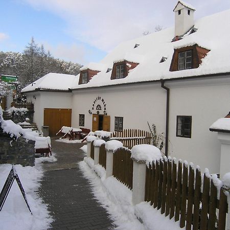 Pension Kadlcuv Mlyn Brno Exterior photo