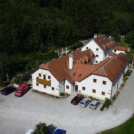 Pension Kadlcuv Mlyn Brno Exterior photo